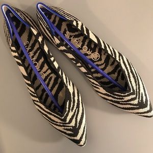 Rothy’s Black Zebra Points